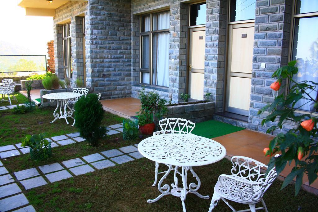 Kasauli Castle Resort Exterior photo